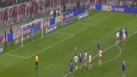 连续四战告捷，埃弗顿火力稍显低迷，客队反攻势头强劲，寻求逆袭契机！